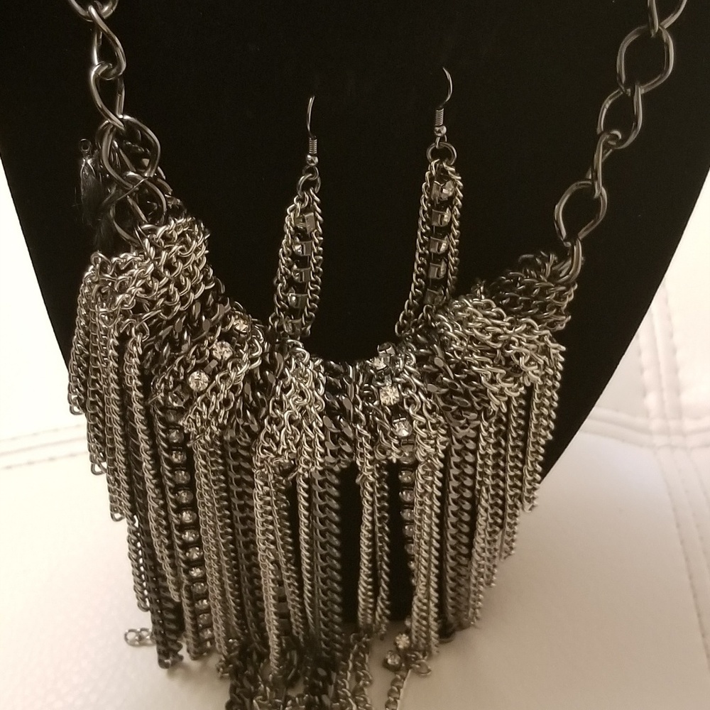 Beautiful drop chain necklace